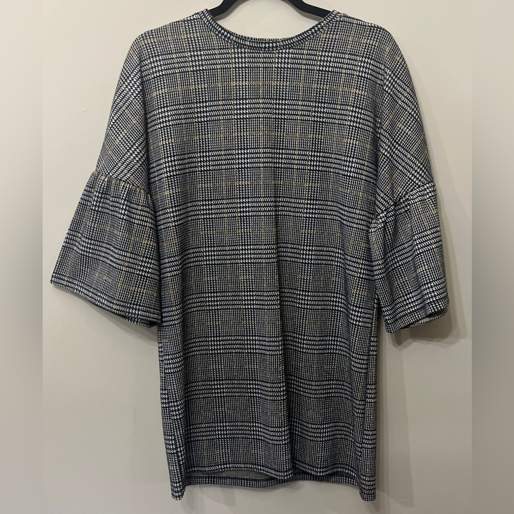 Fine plaid Zara Trafaluc bell sleeve mini dress.